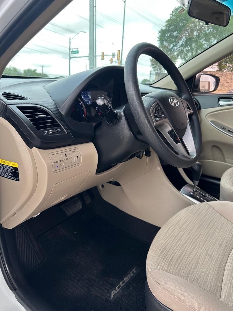 Hyundai Accent SE 4-Door 6A 2017