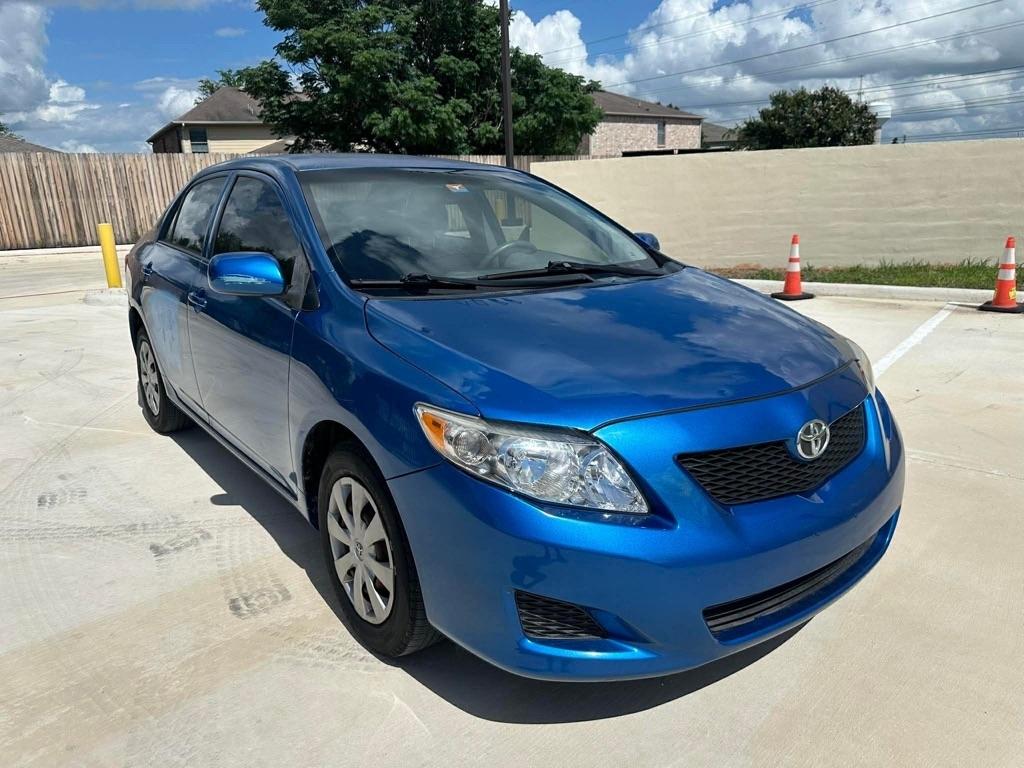 Toyota Corolla 4dr Sdn Base Auto 2010