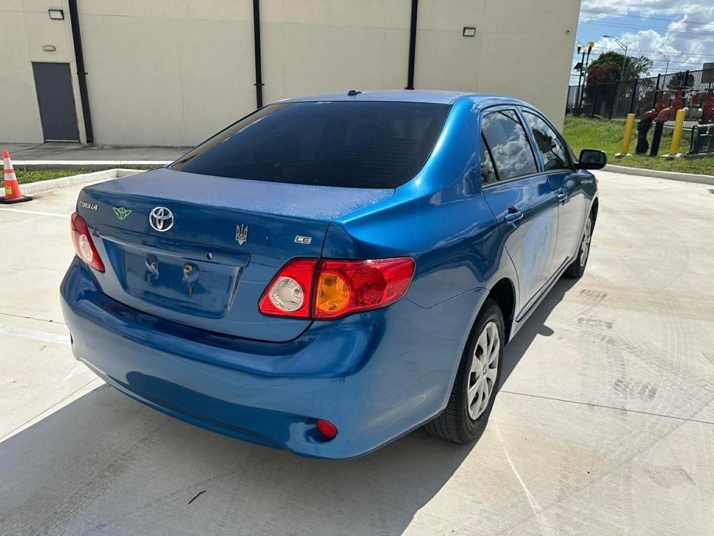 Toyota Corolla 4dr Sdn Base Auto 2010