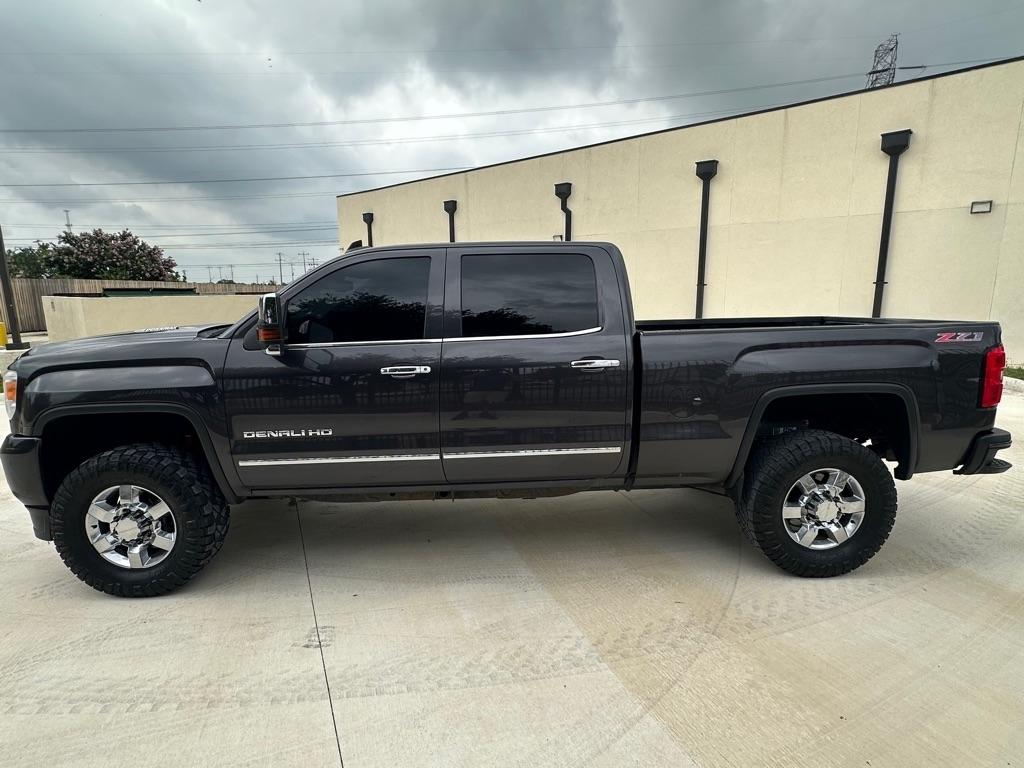 GMC Sierra 3500HD Denali Crew Cab 4WD 2015
