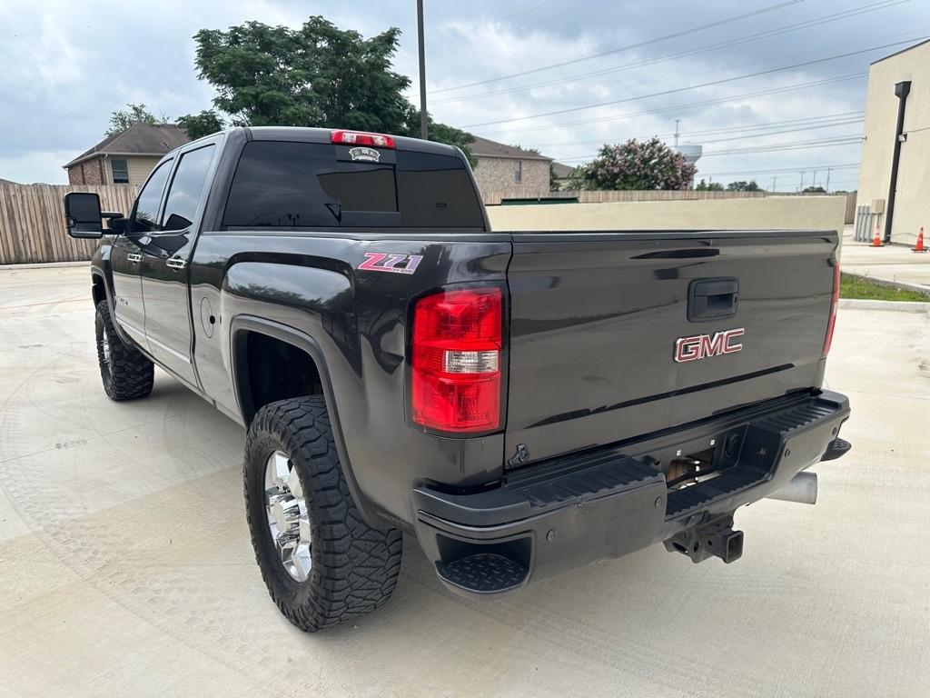 GMC Sierra 3500HD Denali Crew Cab 4WD 2015
