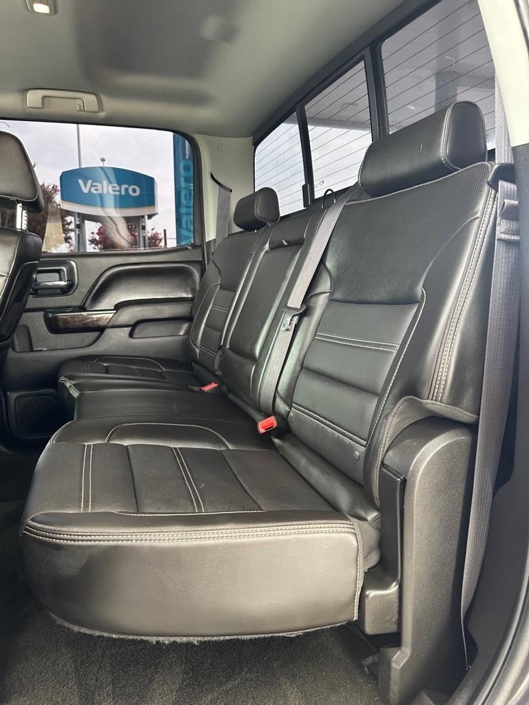 GMC Sierra 3500HD Denali Crew Cab 4WD 2015