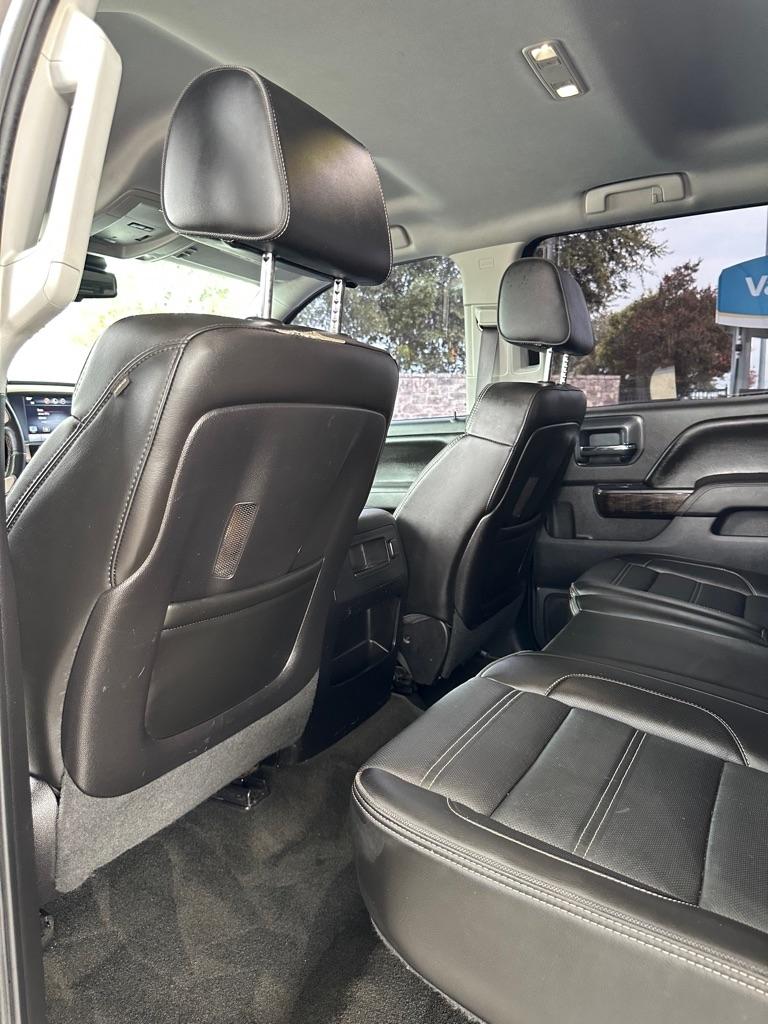 GMC Sierra 3500HD Denali Crew Cab 4WD 2015