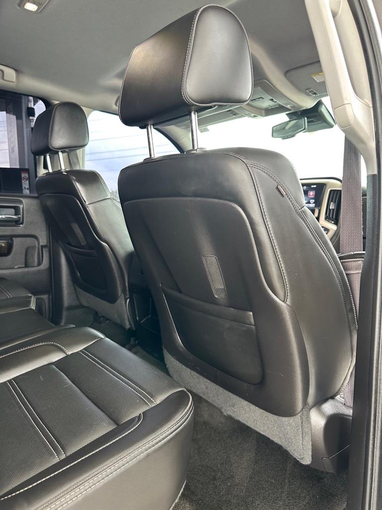 GMC Sierra 3500HD Denali Crew Cab 4WD 2015