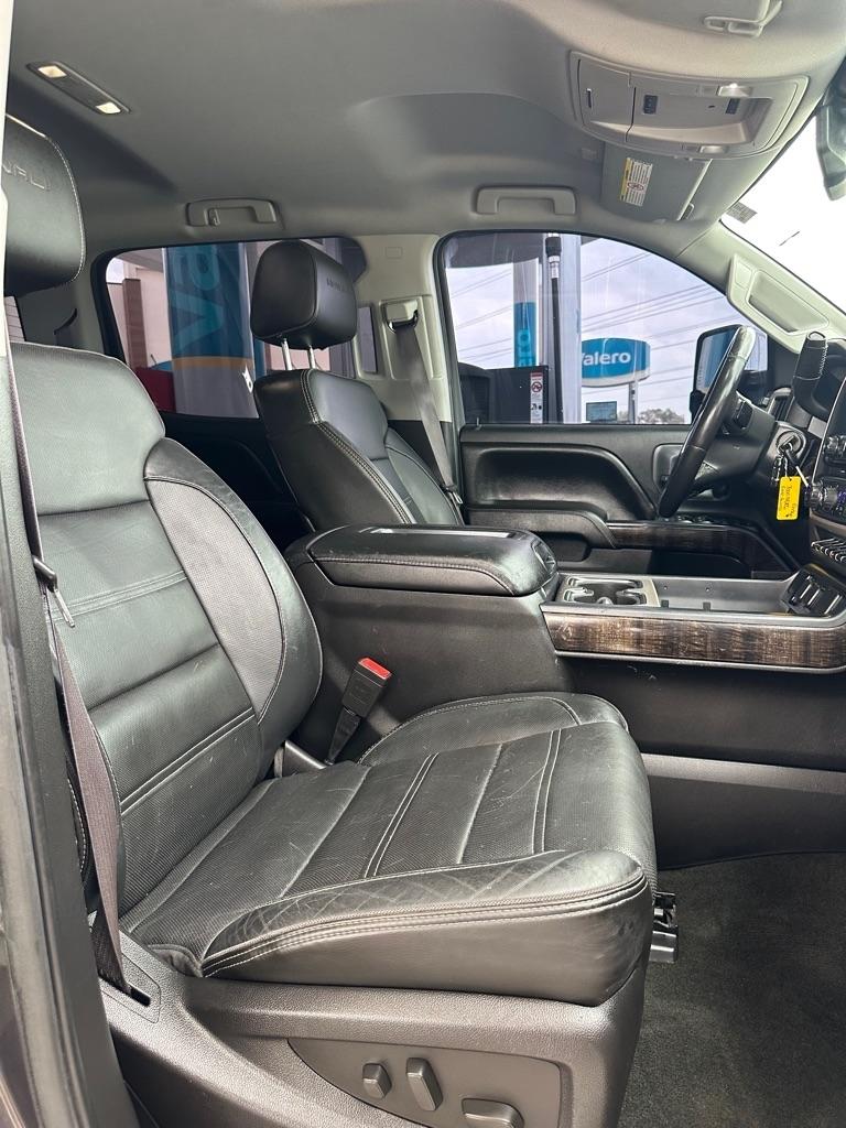 GMC Sierra 3500HD Denali Crew Cab 4WD 2015