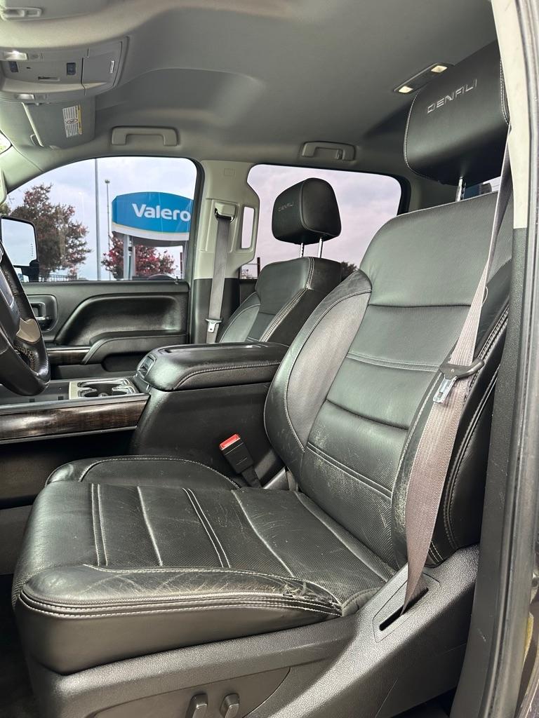 GMC Sierra 3500HD Denali Crew Cab 4WD 2015