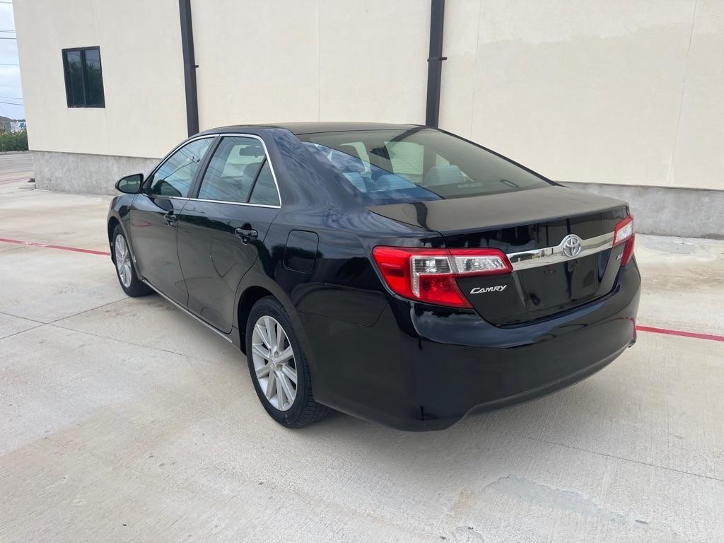 Toyota Camry SE 2012