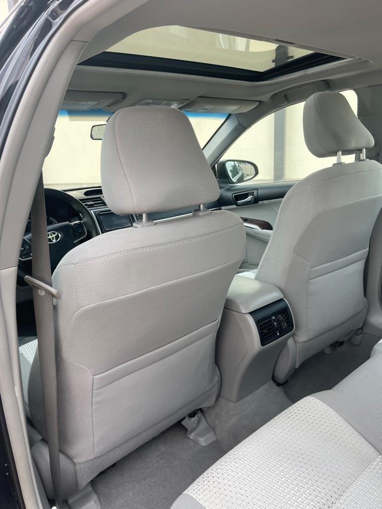 Toyota Camry SE 2012