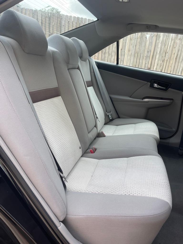 Toyota Camry SE 2012