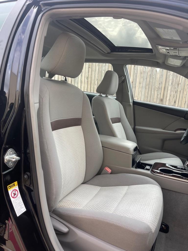 Toyota Camry SE 2012