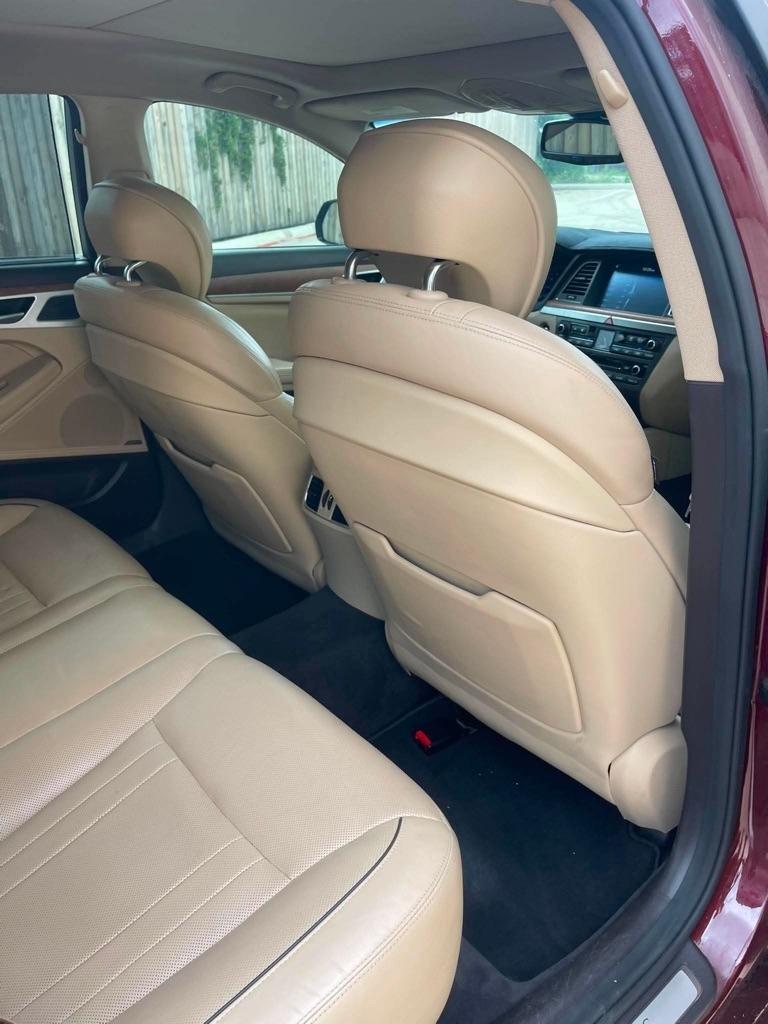 Hyundai Genesis 3.8L 2016