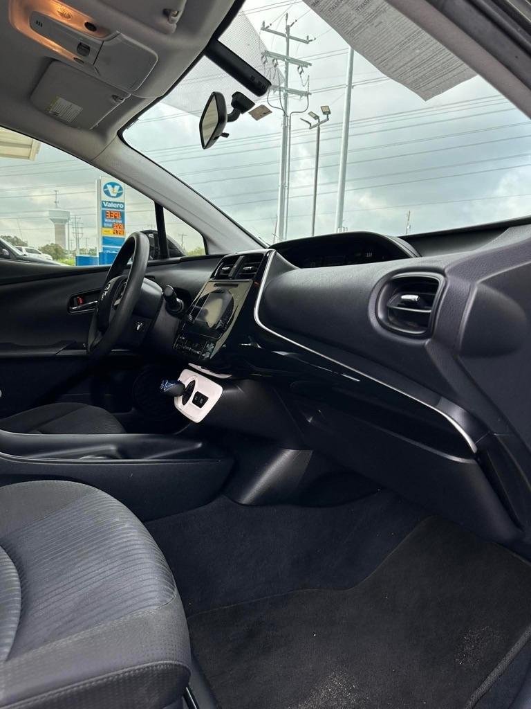 Toyota Prius Two Eco 2016