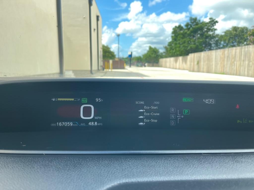 Toyota Prius Two 2017
