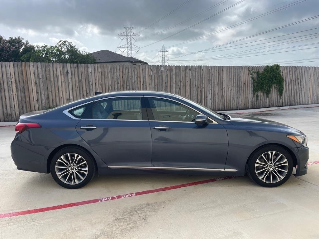 Hyundai Genesis 3.8L 2016