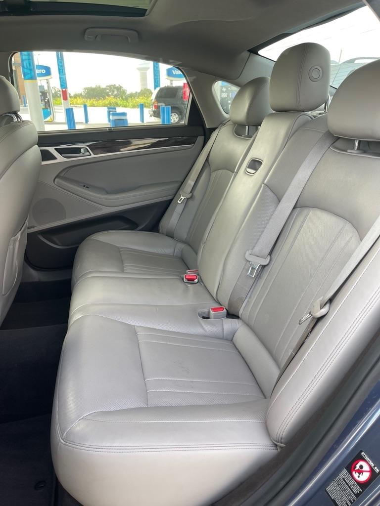 Hyundai Genesis 3.8L 2016