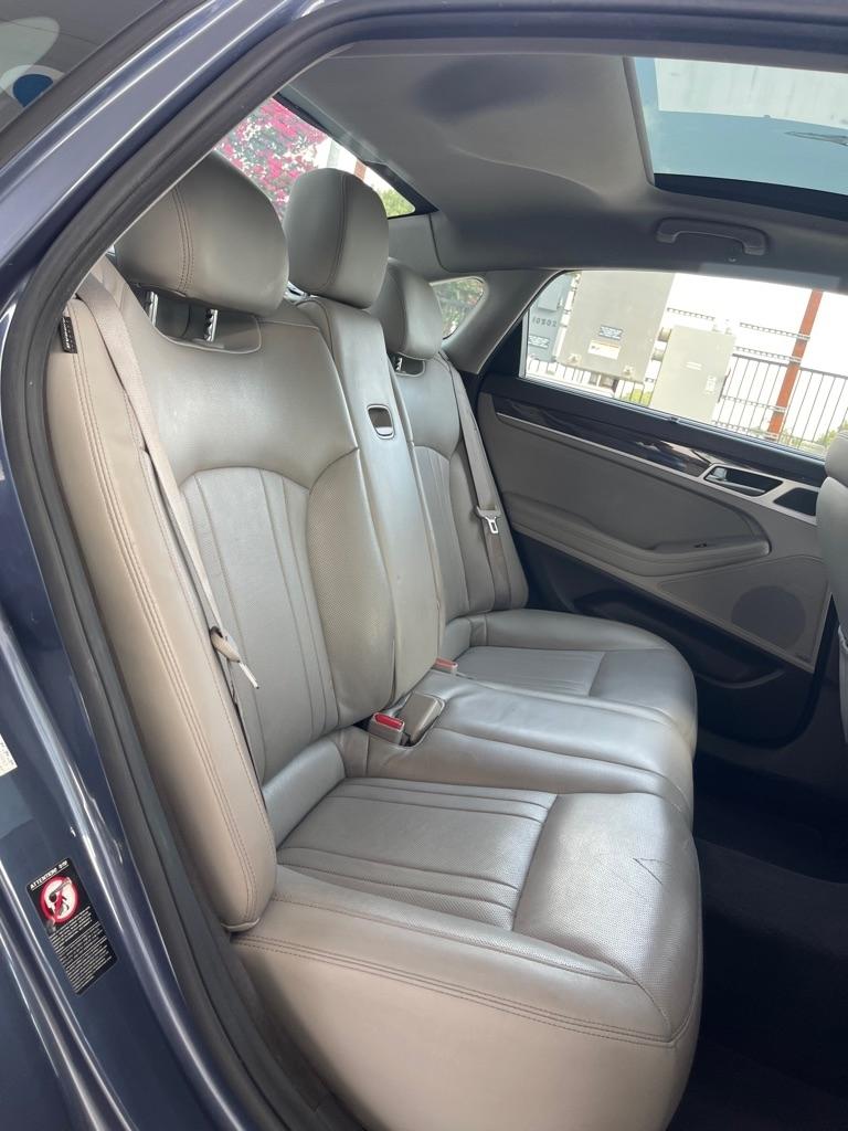 Hyundai Genesis 3.8L 2016