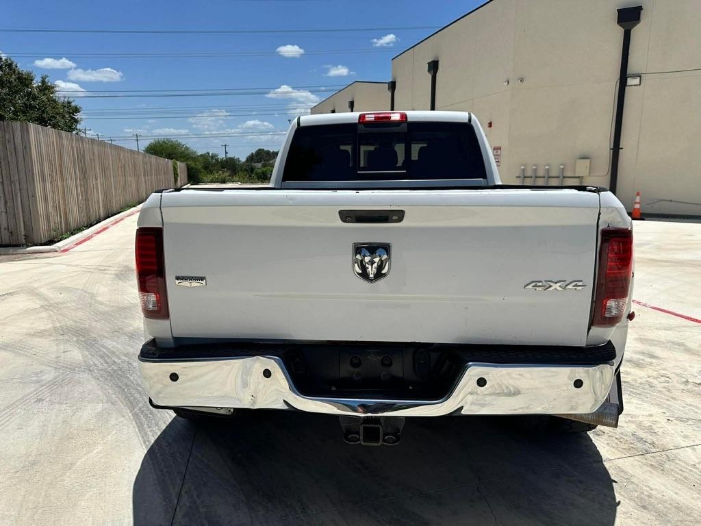 RAM 3500 Laramie Mega Cab 4WD DRW 2015