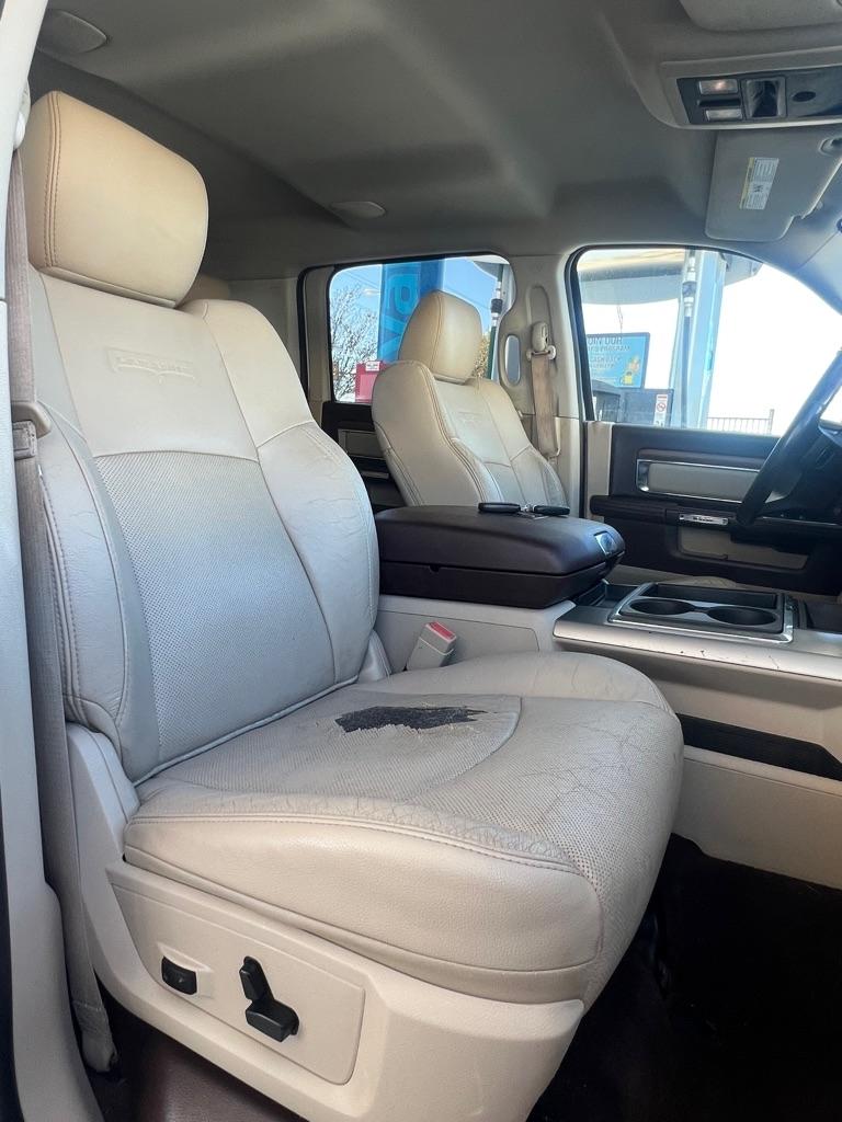 2015 RAM Ram 3500 Pickup Laramie - Photo 17