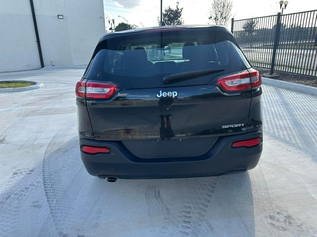Jeep Cherokee Sport FWD 2016