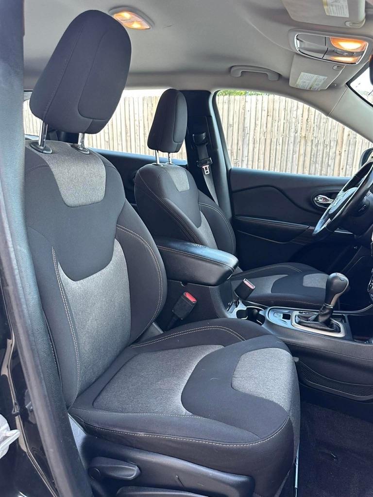 Jeep Cherokee Sport FWD 2016