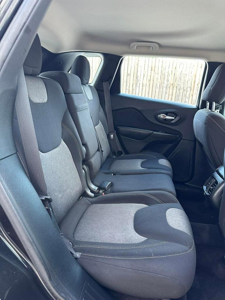 Jeep Cherokee Sport FWD 2016