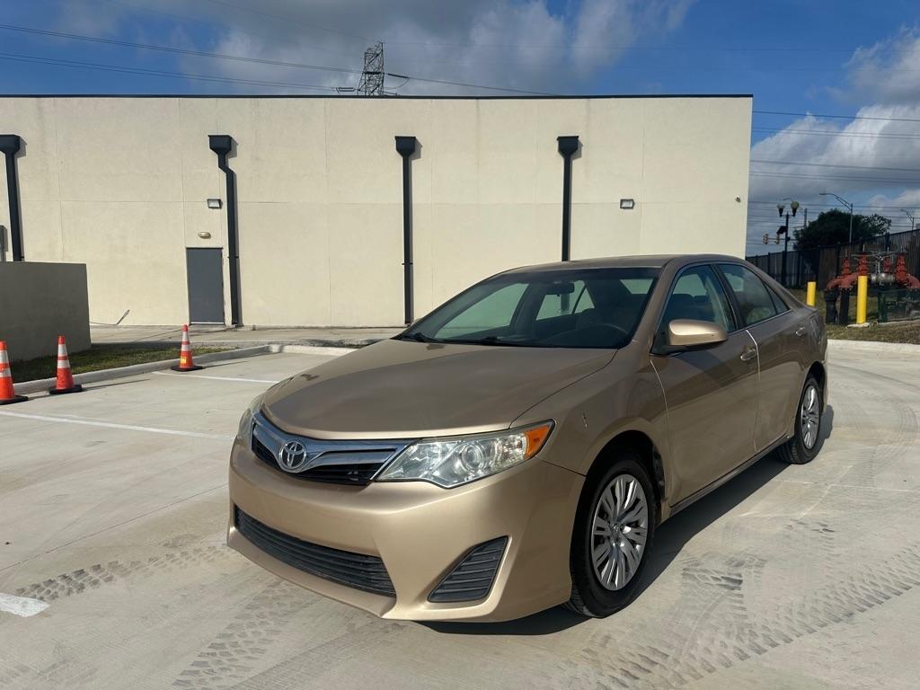 2012 Toyota Camry SE