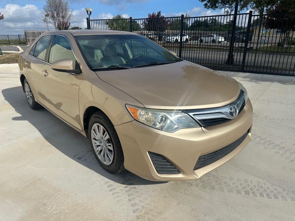 Toyota Camry SE 2012