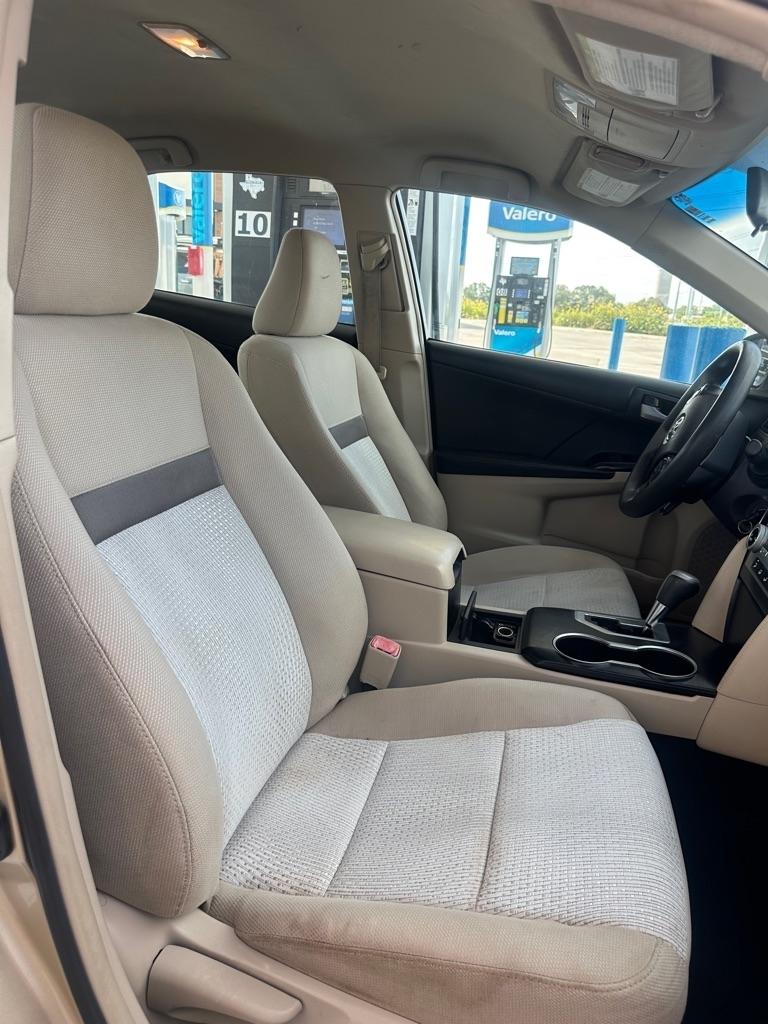 Toyota Camry SE 2012
