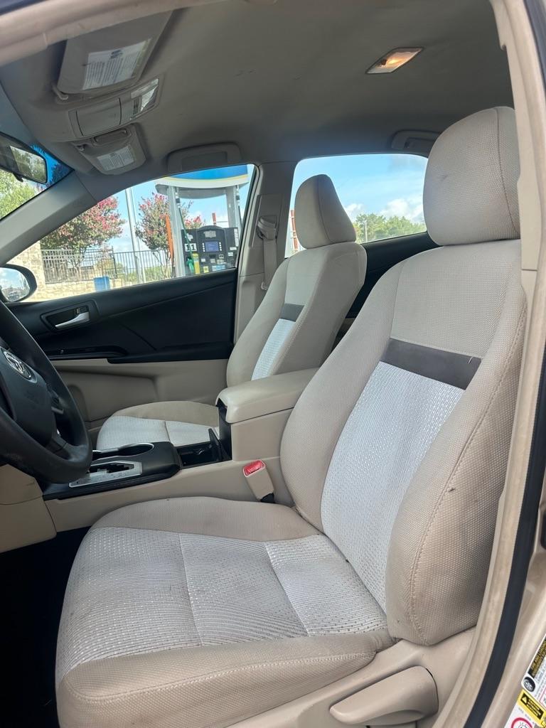 Toyota Camry SE 2012