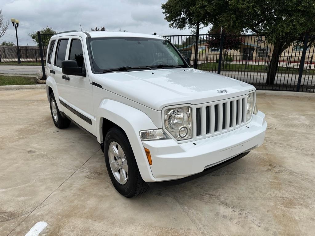 Jeep Liberty Sport 2WD 2011