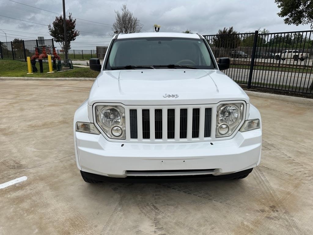 Jeep Liberty Sport 2WD 2011