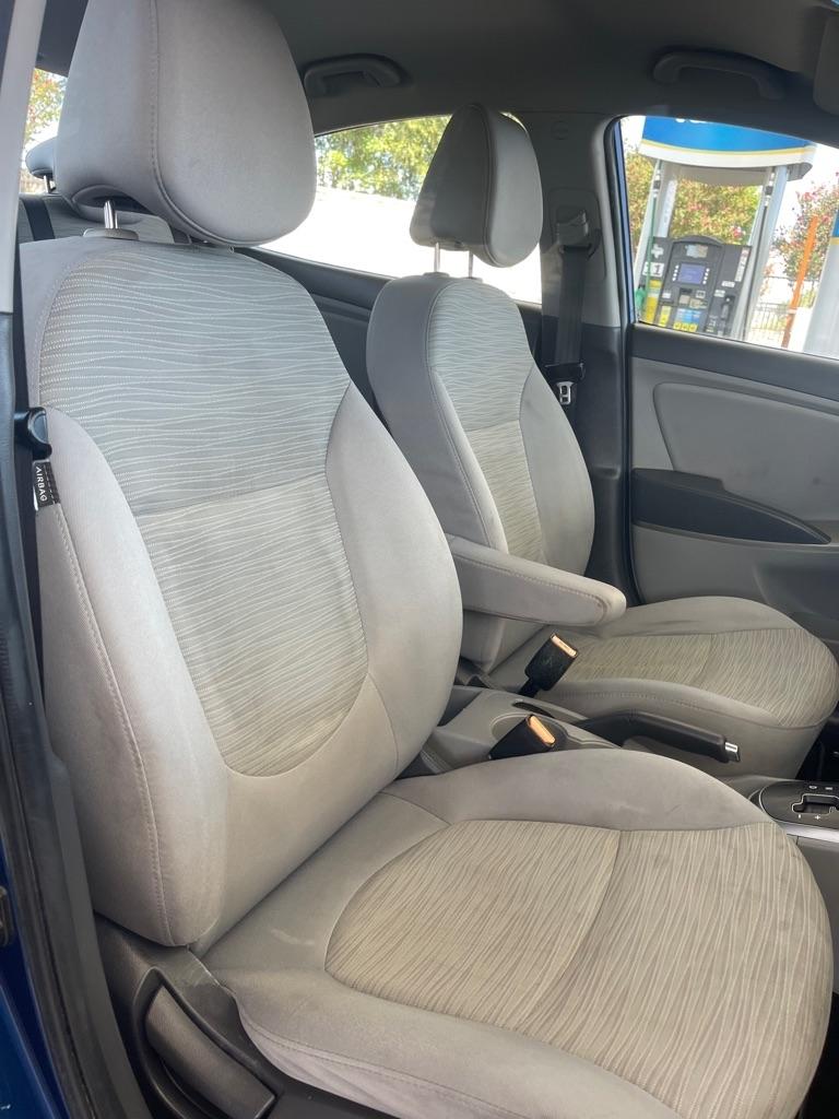 Hyundai Accent SE 4-Door 6A 2016