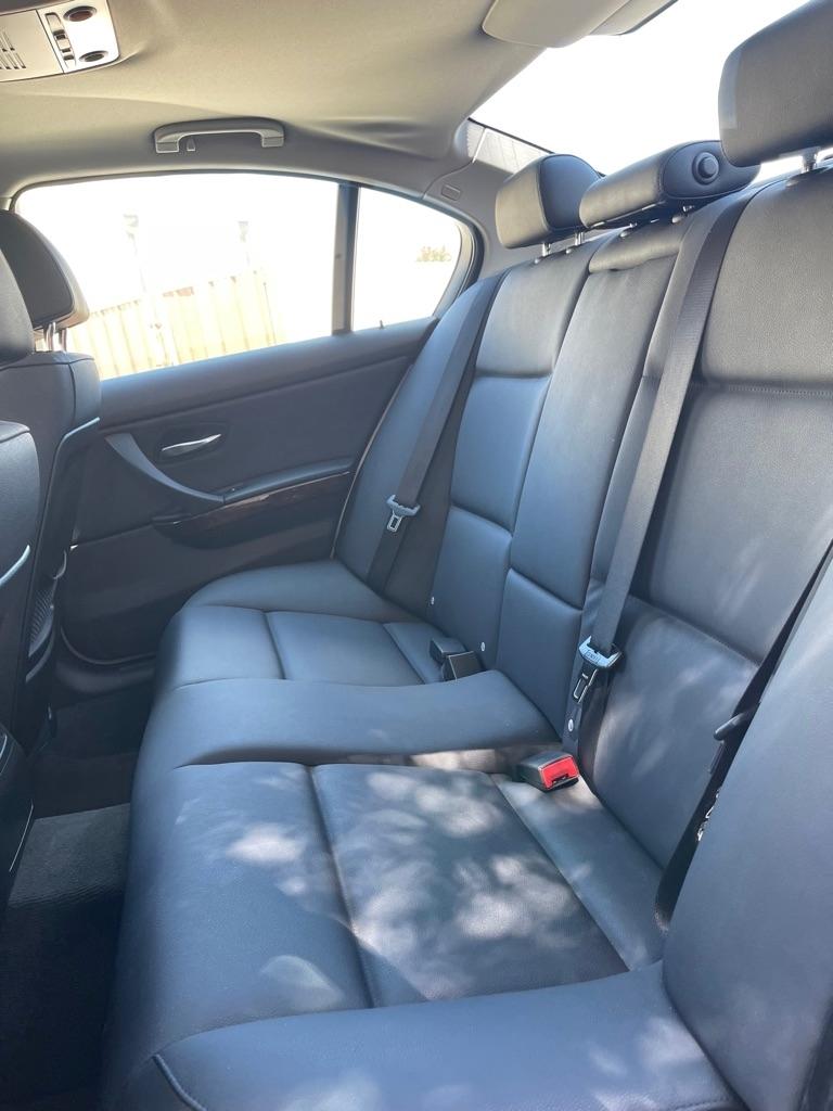 BMW 3-Series 328i 2009