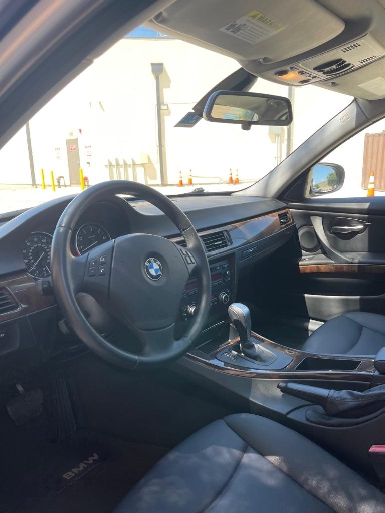 BMW 3-Series 328i 2009