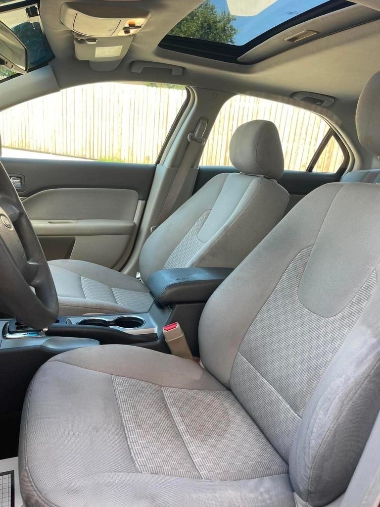 Ford Fusion I4 SE 2011