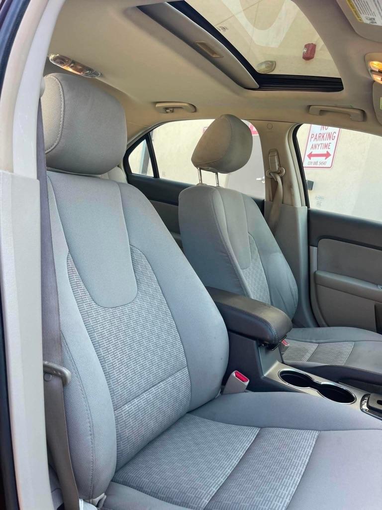 Ford Fusion I4 SE 2011