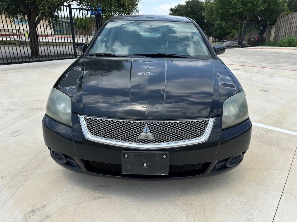Mitsubishi Galant ES 2011