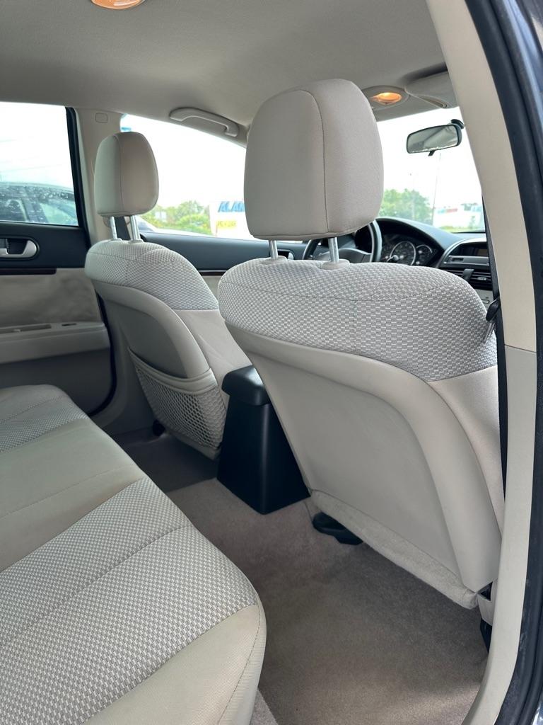 Mitsubishi Galant ES 2011