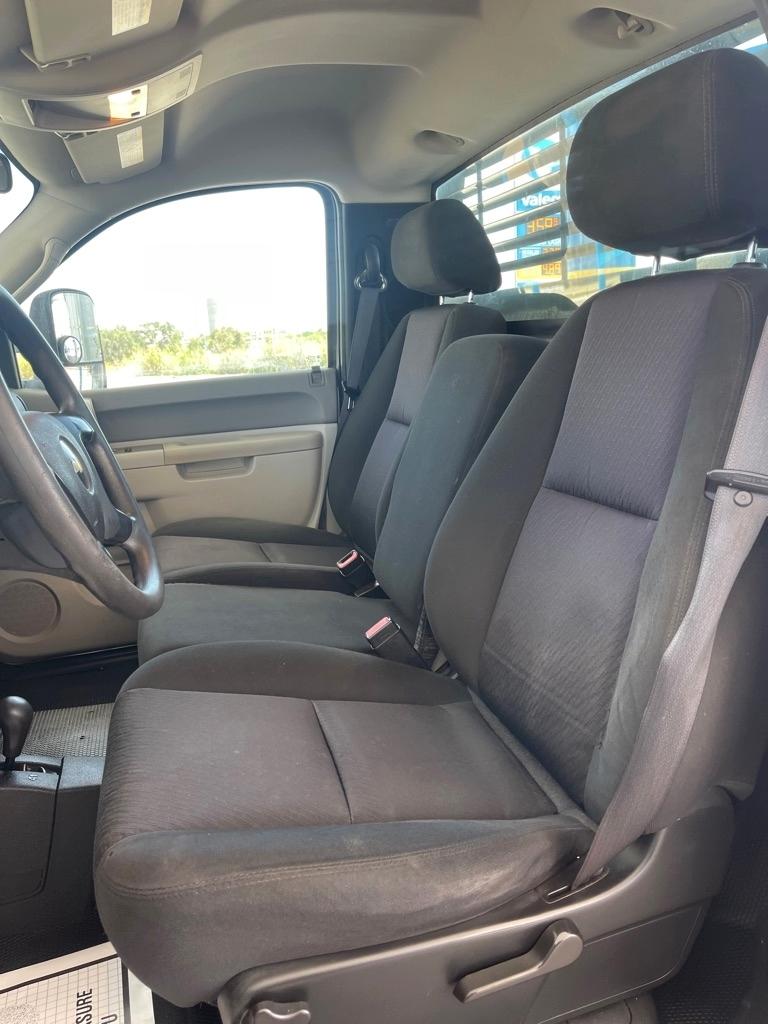 Chevrolet Silverado 2500HD Work Truck Long Box 4WD 2011