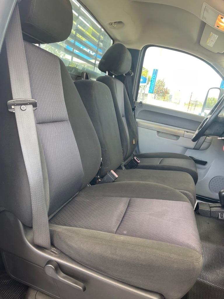 Chevrolet Silverado 2500HD Work Truck Long Box 4WD 2011