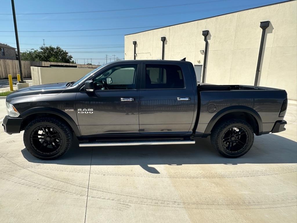 RAM 1500 SLT Crew Cab SWB 2WD 2017