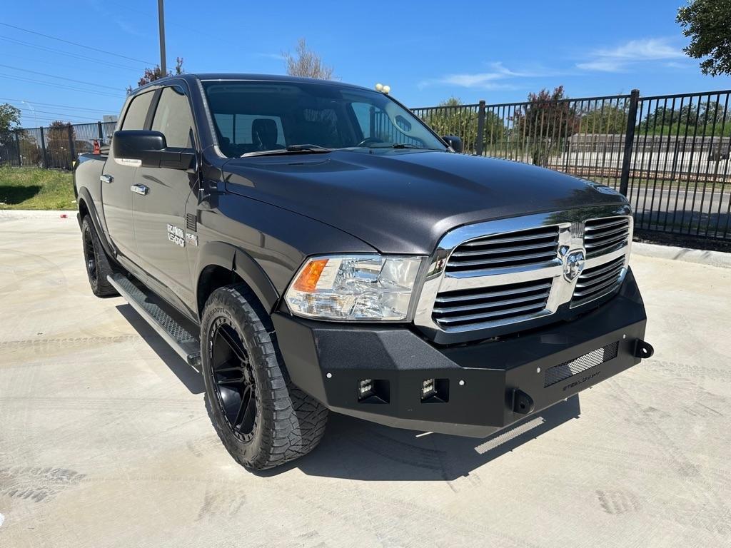 RAM 1500 SLT Crew Cab SWB 2WD 2017