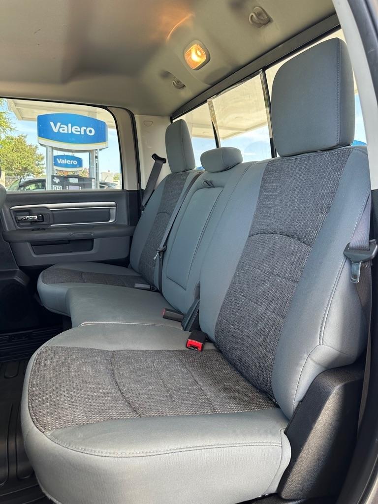 RAM 1500 SLT Crew Cab SWB 2WD 2017