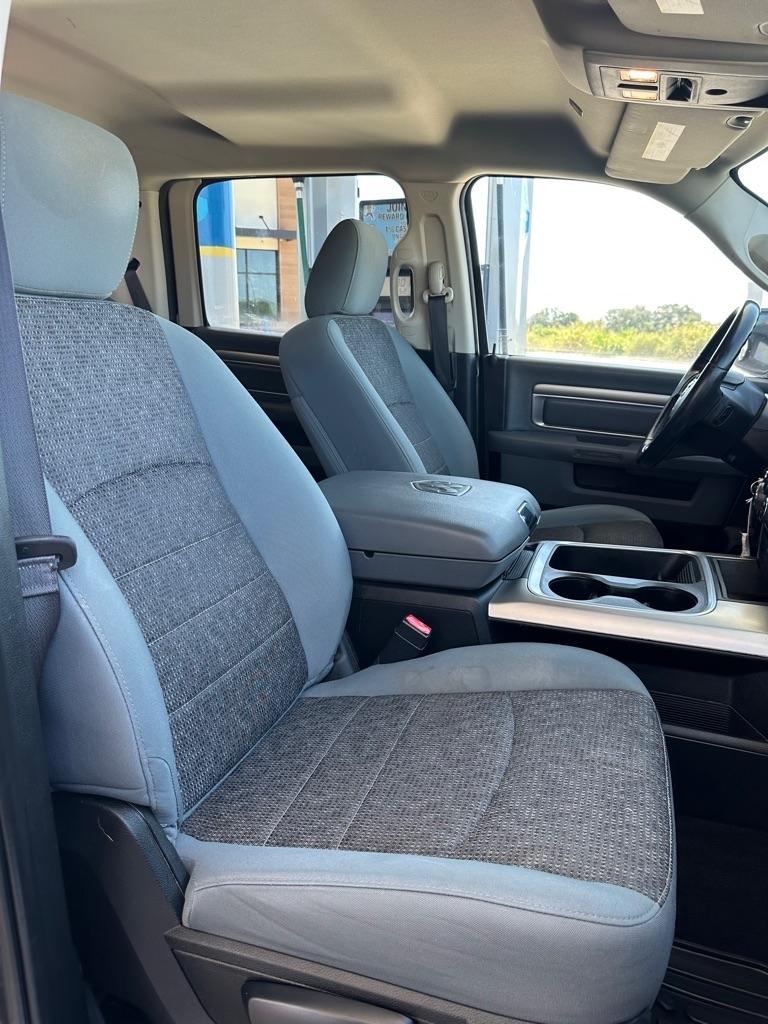 RAM 1500 SLT Crew Cab SWB 2WD 2017