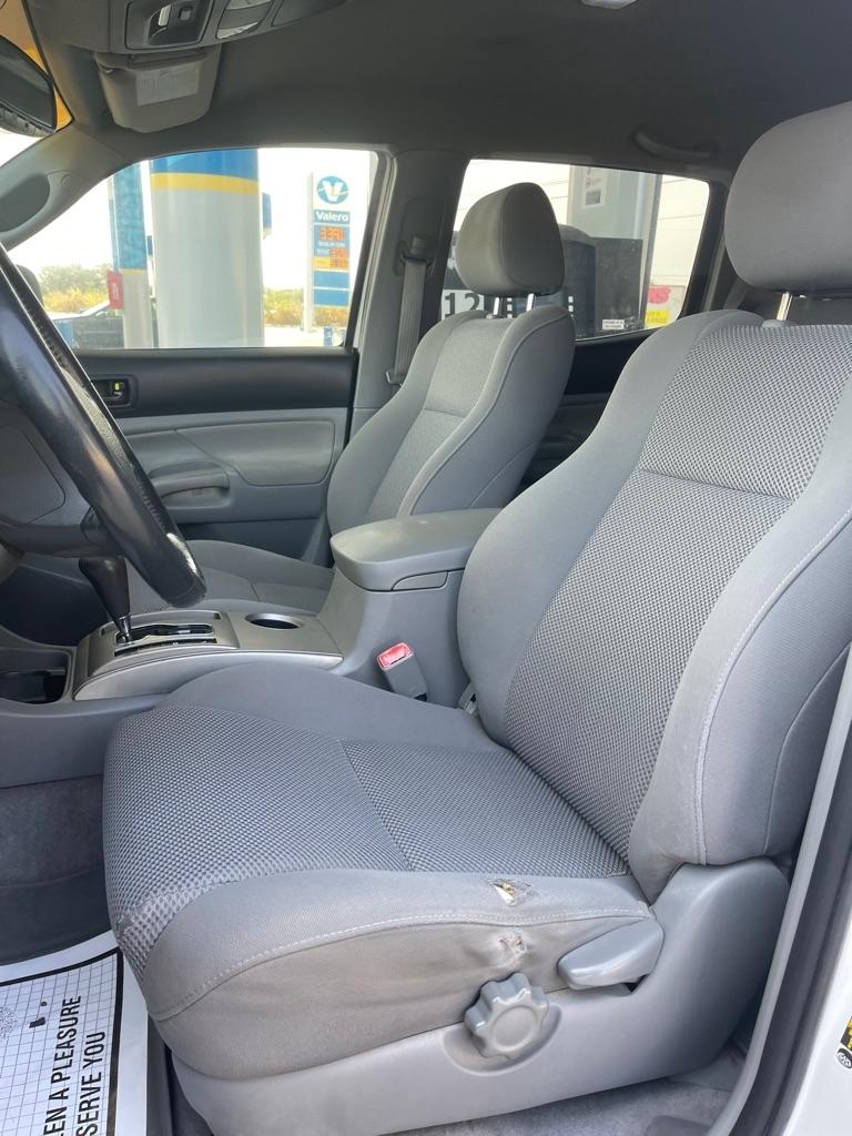 Toyota Tacoma PreRunner Double Cab V6 Automatic 2WD 2005