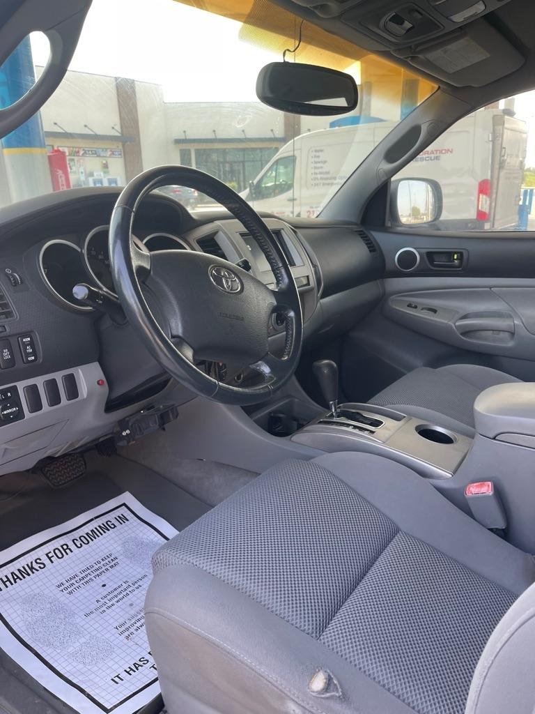 Toyota Tacoma PreRunner Double Cab V6 Automatic 2WD 2005