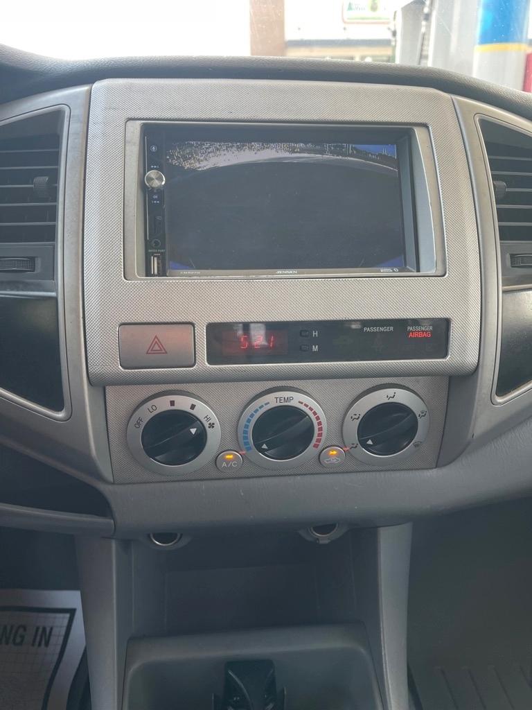 Toyota Tacoma PreRunner Double Cab V6 Automatic 2WD 2005