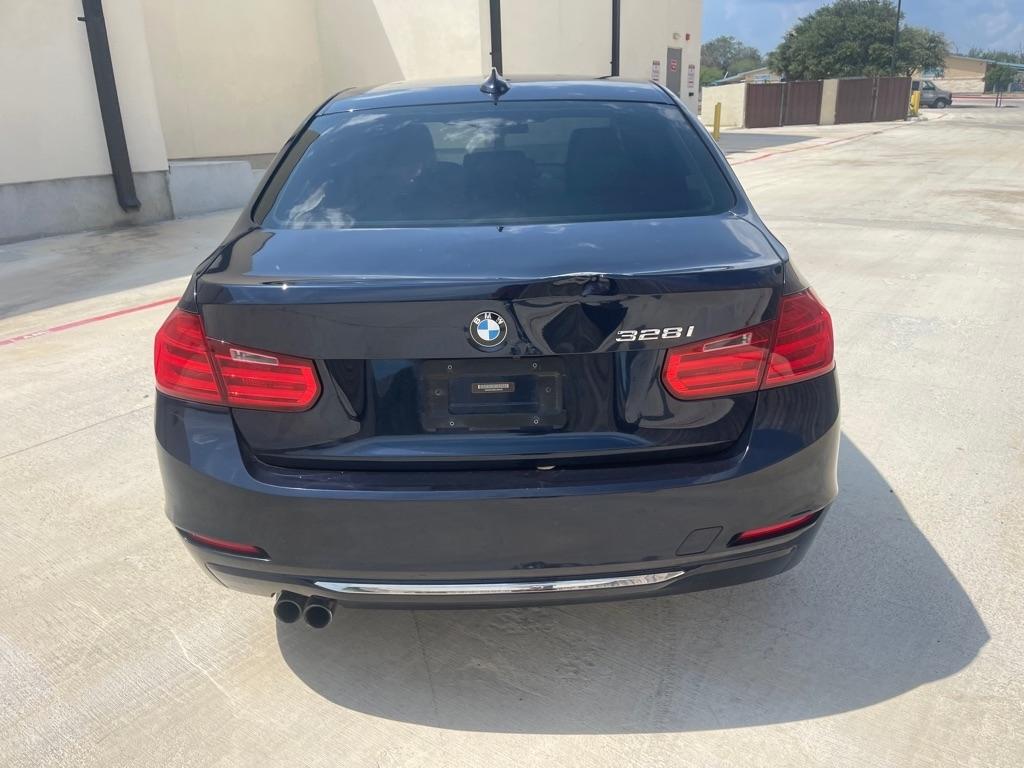 BMW 3-Series 328i Sedan 2014
