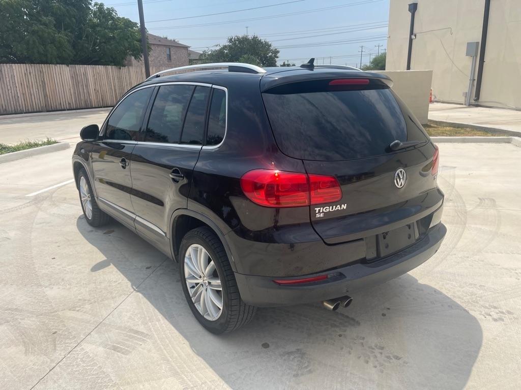 Volkswagen Tiguan S 2016