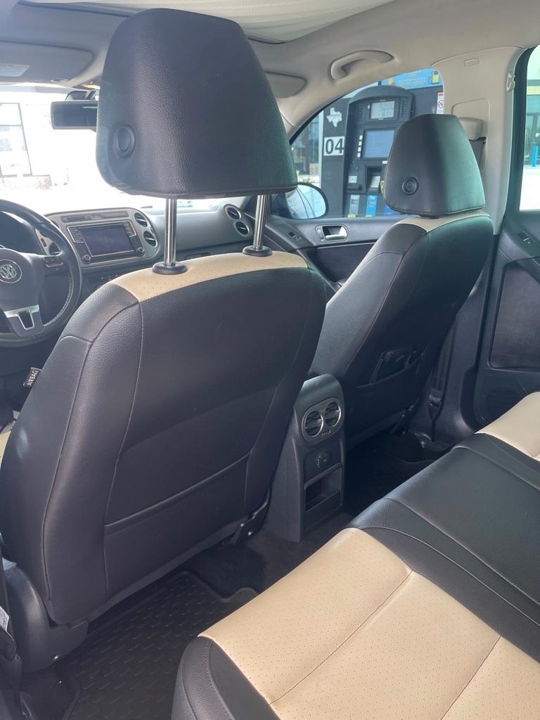 Volkswagen Tiguan S 2016
